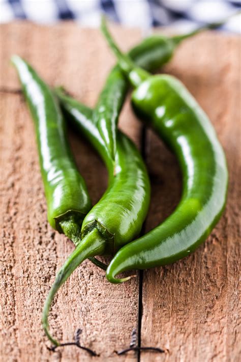 Green chili peppers. Things To Know About Green chili peppers. 